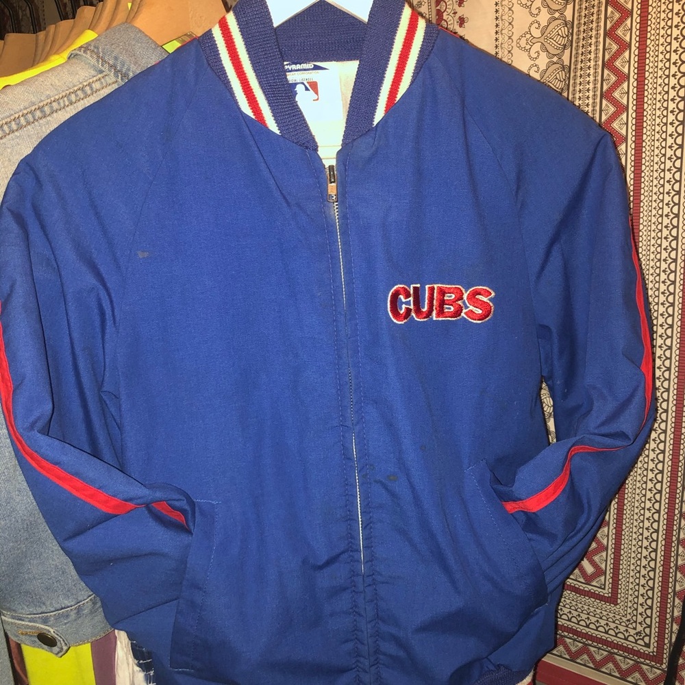 VINTAGE 80’s Chicago Cubs Windbreaker Jacket